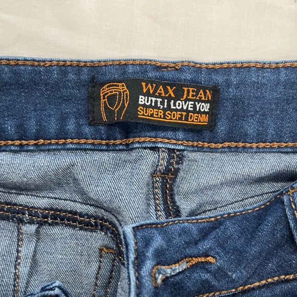 Classic Jeans - Picture 3 of 4